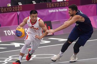 洛夫顿问卢导要苹果手表，给卢导整不会了（洛夫顿向卢导索要苹果手表，卢导当场懵了）