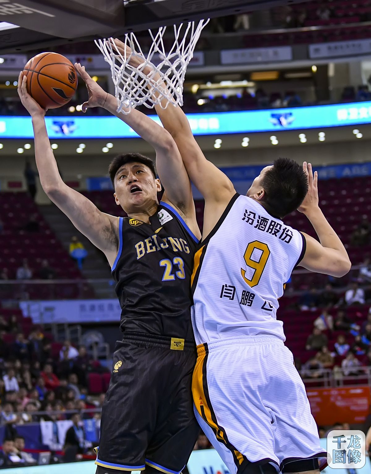 NBA：掘金击败76人 约基奇又是准三双（NBA：掘金力克76人 约基奇再拿准三双）