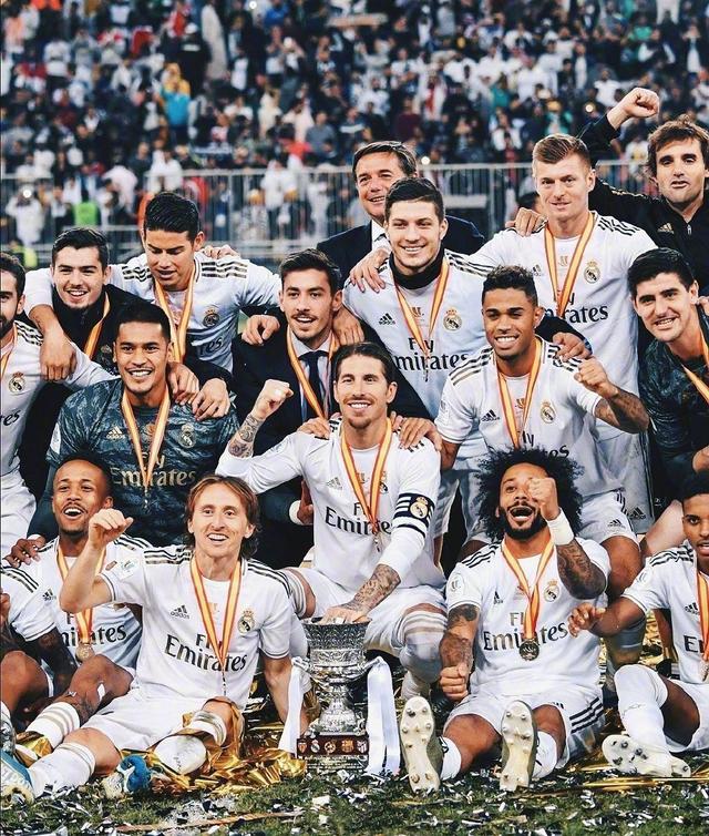 布冯：意大利国家队已经展现出了复苏和积极的迹象（布冯称意大利队已现复苏迹象与积极态势）