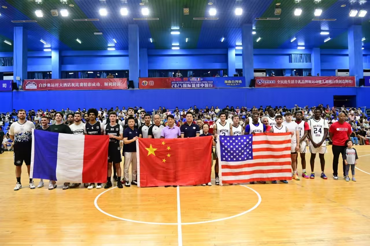 梅里诺玩二选一：佩德里＞维蒂尼亚、厄德高、罗德里（梅里诺的选择：佩德里高于维蒂尼亚、厄德高和罗德里）