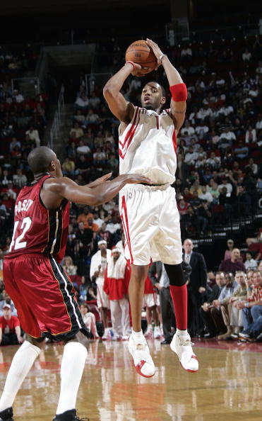 恩德里克和罗克因未上场导致身价暴跌，罗克选择外租后身价暴涨，均需在联赛中积累经验。（出场不足致身价下滑，罗克外租后飙升；恩德里克与罗克亟需联赛实战历练）