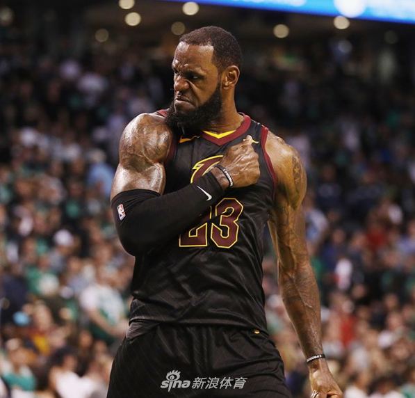 阿森纳3-1拜仁，廷贝尔、马杜埃凯、马丁内利破门，诺伊尔送礼（阿森纳3比1力克拜仁：廷贝尔、马杜埃凯、马丁内利建功，诺伊尔失误送礼）